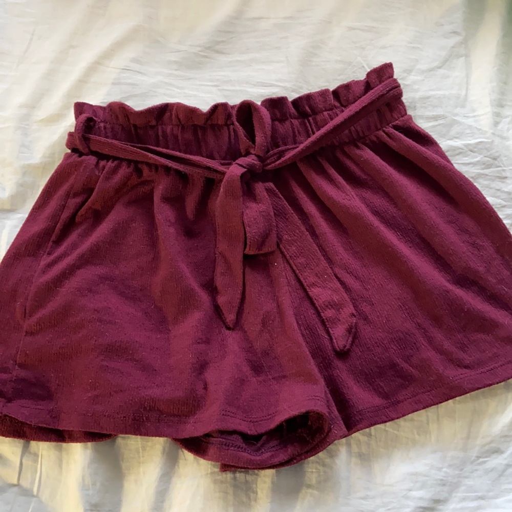 Rue 21 maroon shorts with a tie